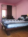 Спалня, изработена от МДФ с естествен фурнир.
